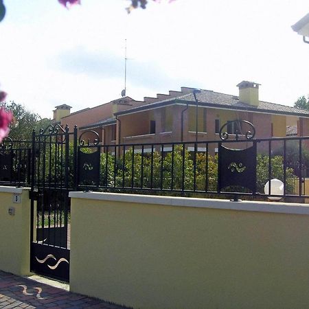 Residence Mediterraneo Lido delle Nazioni Exterior foto