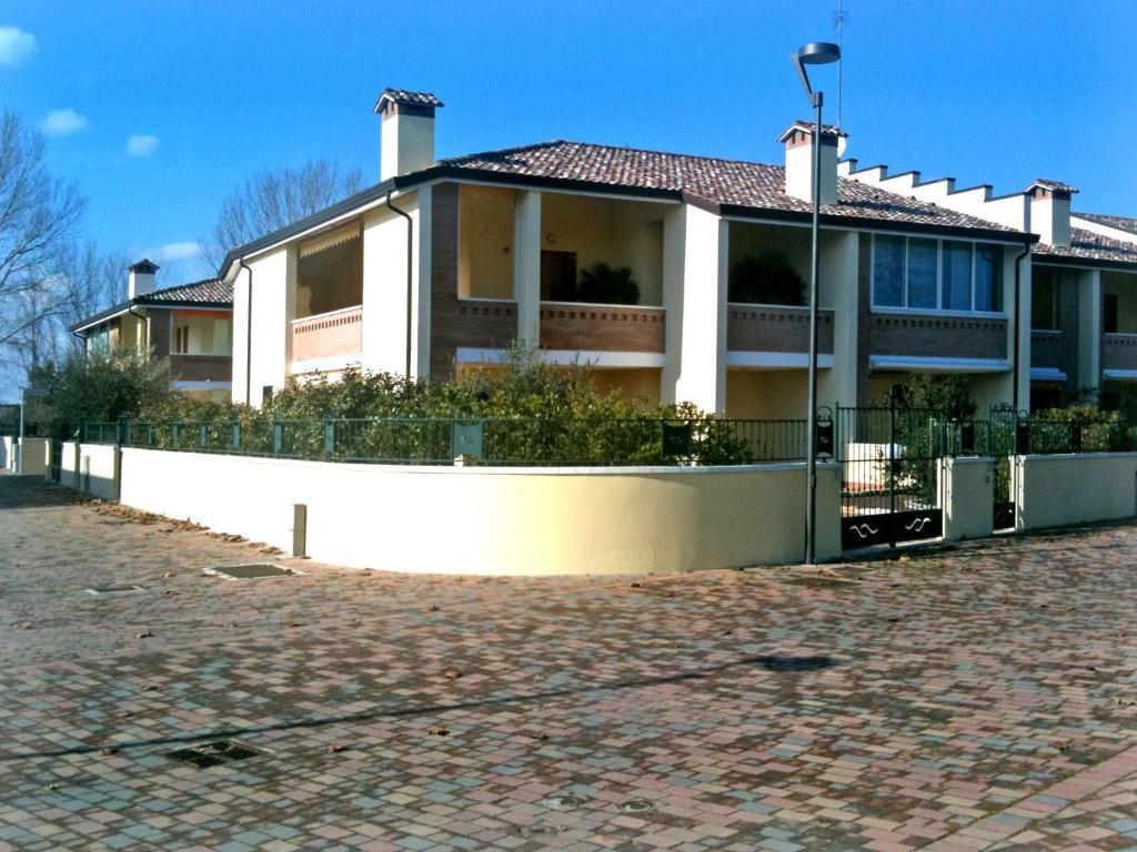 Residence Mediterraneo Lido delle Nazioni Exterior foto
